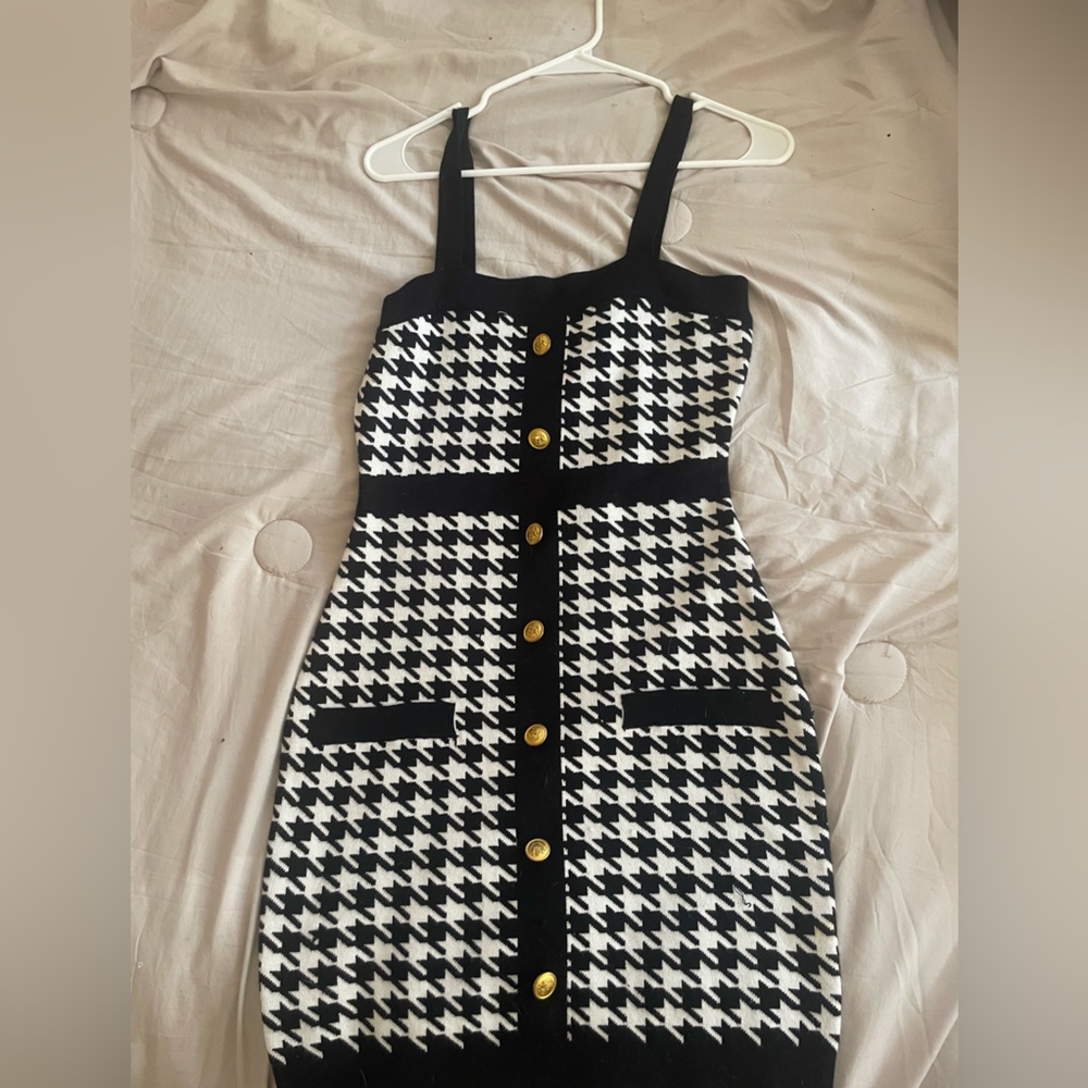 Black and White Houndstooth Sweater Dress